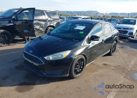 2016 Ford Focus Se z USA, uszkodzony, nr VIN 1FADP3F25GL246662